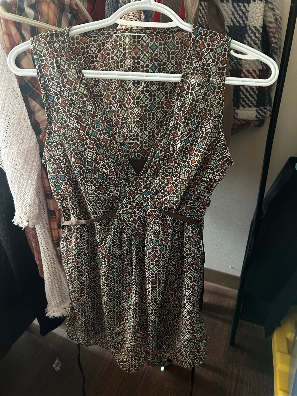 Sleeveless Brown Geometric Print Dress